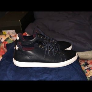 Kenneth Cole Reaction Sneakers Sz 8 Men